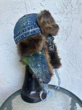 Load image into Gallery viewer, 1 of 1 trapp
