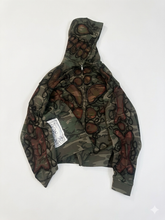 Load image into Gallery viewer, Bone sweater xl
