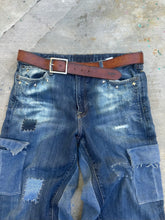 Load image into Gallery viewer, Faded cargo jeans 36-32
