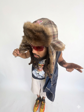 Load image into Gallery viewer, Fur trapper xl
