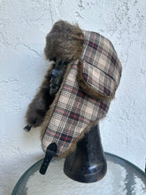 Load image into Gallery viewer, Fur trapper xl
