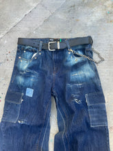 Load image into Gallery viewer, Faded cargo jeans 36-32
