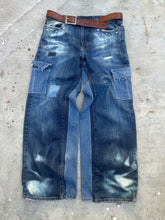 Load image into Gallery viewer, Faded cargo jeans 36-32
