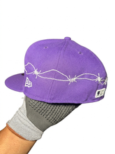 Load image into Gallery viewer, Barb wire la
