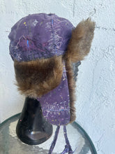 Load image into Gallery viewer, 1 of 1 trapper
